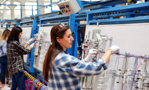 E3.series supports fast, efficient manufacturing