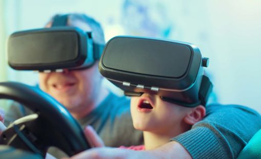 father-son-virtual-reality-510x310