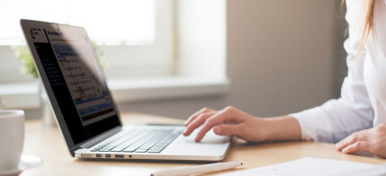 zuken-online-student-laptop-429x196