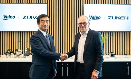 Z0635-2-Zuken-Valeo-Handshake.png-510x310